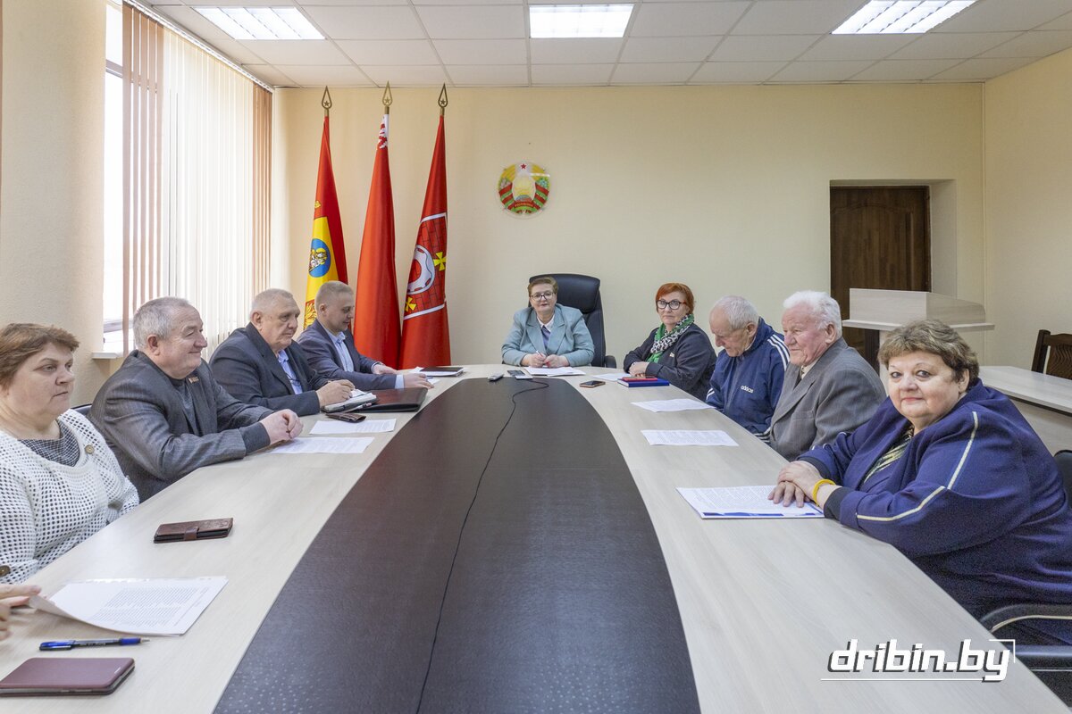 29 апреля состоялся пленум Совета Дрибинской районной  организации ветеранов, на котором был обсужден ряд важных вопросов и по ним приняты решения
