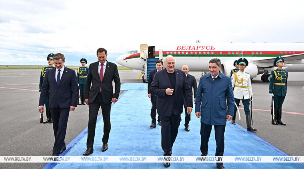 Лукашенко прибыл в Астану для участия в саммите ЕАЭС и Евразийском экономическом форуме