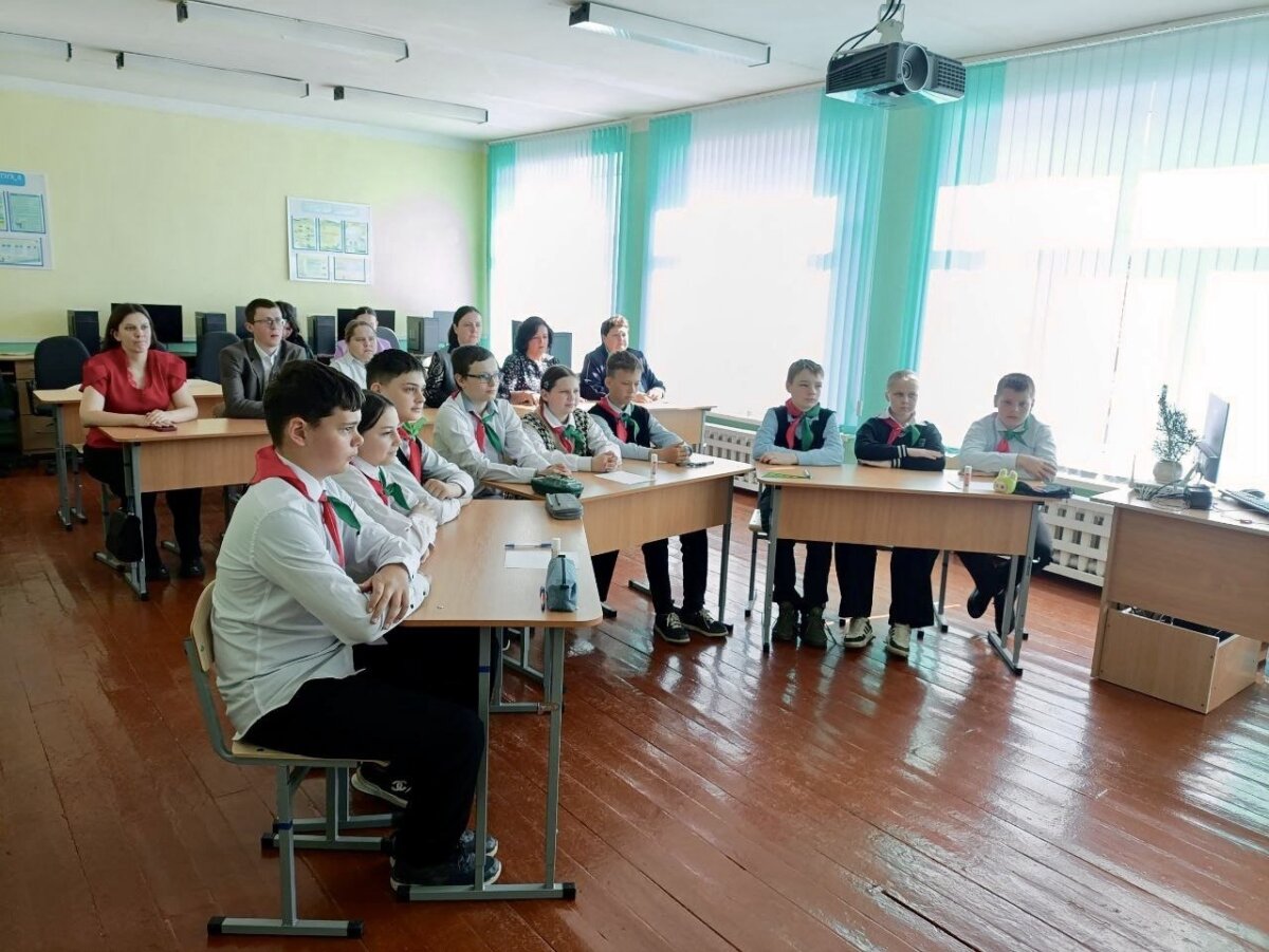 В ГУО «Пудовнянская средняя школа» Дрибинского района секреты профессионального мастерства классного руководителя постигали молодые педагоги