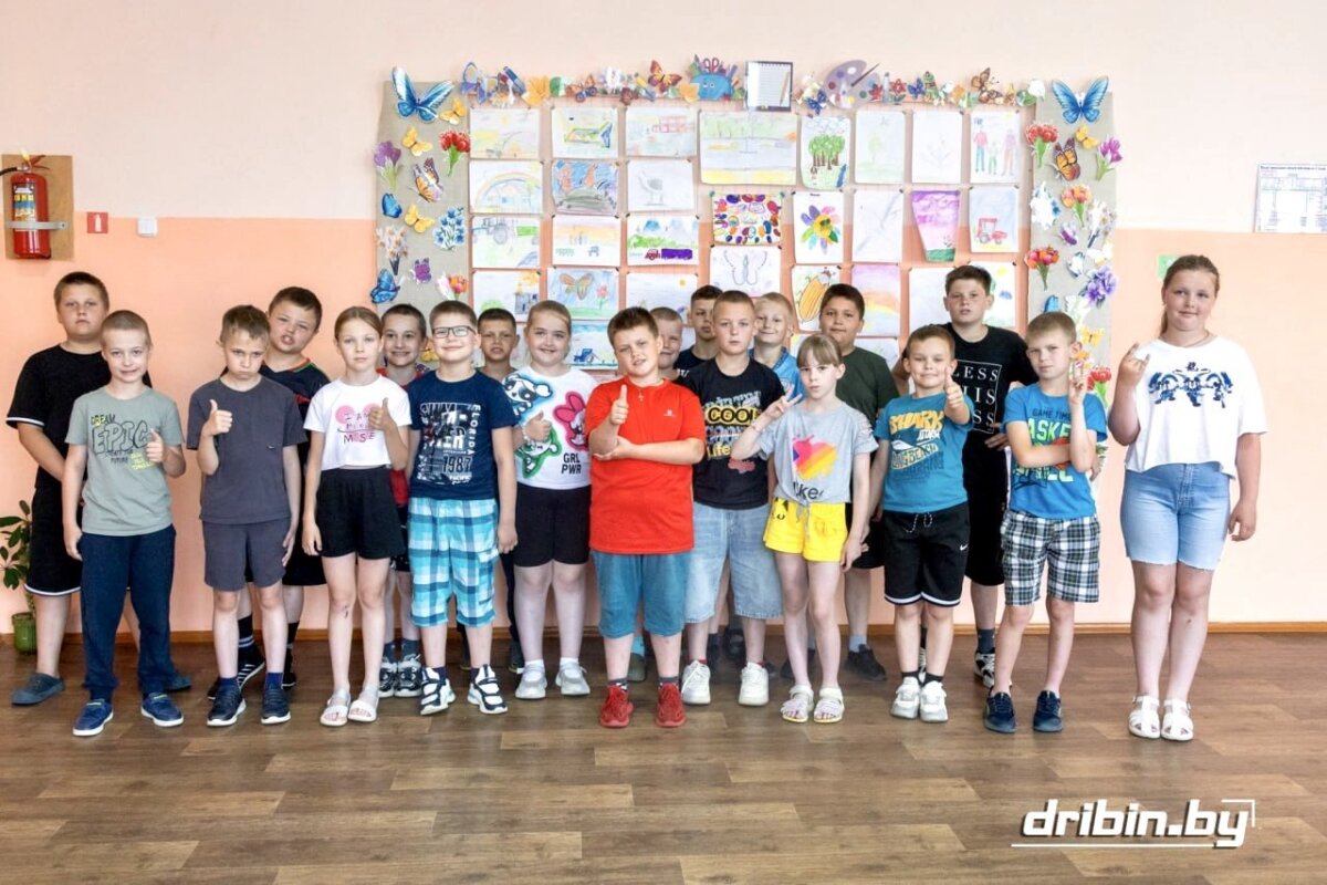 Отдыхаем дружно в «Дружном»: весело и с пользой проводят время ребята в воспитательно-оздоровительном лагере на базе Дрибинской СШ