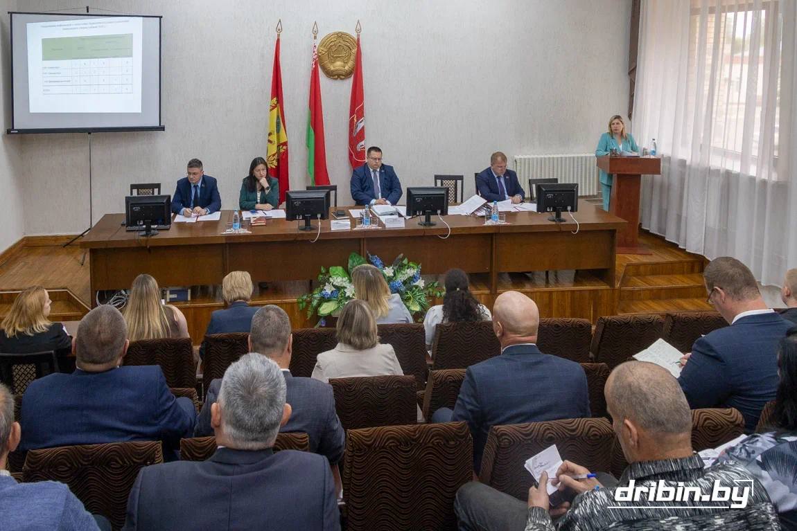 Курс на урожай-2026: В Дрибинском райисполкоме обсудили готовность к жатве
