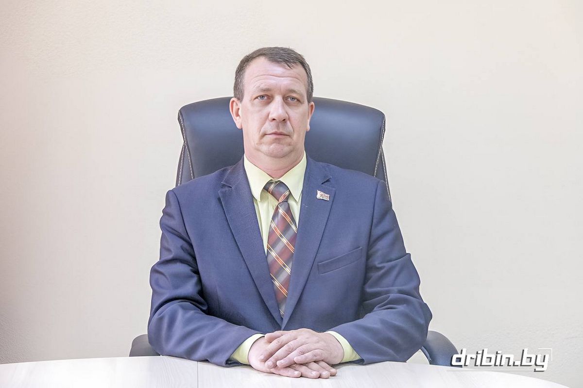 На должность начальника отдела архитектуры и строительства, жилищно-коммунального хозяйства Дрибинского райисполкома назначен Алексей Михайлович Плетнев