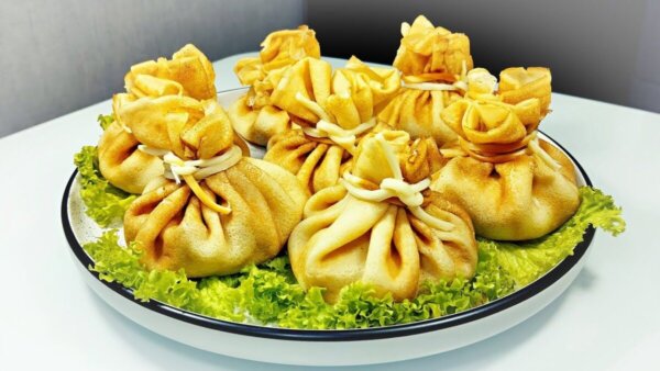 Готовим дома: мешочки из блинов с грибами